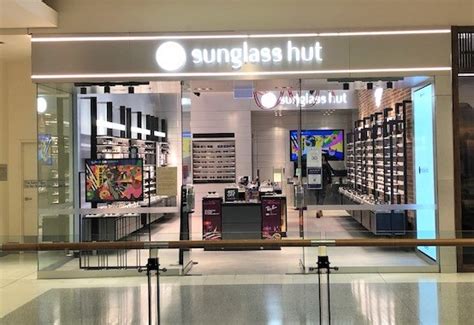 Sunglass Hut Canberra .